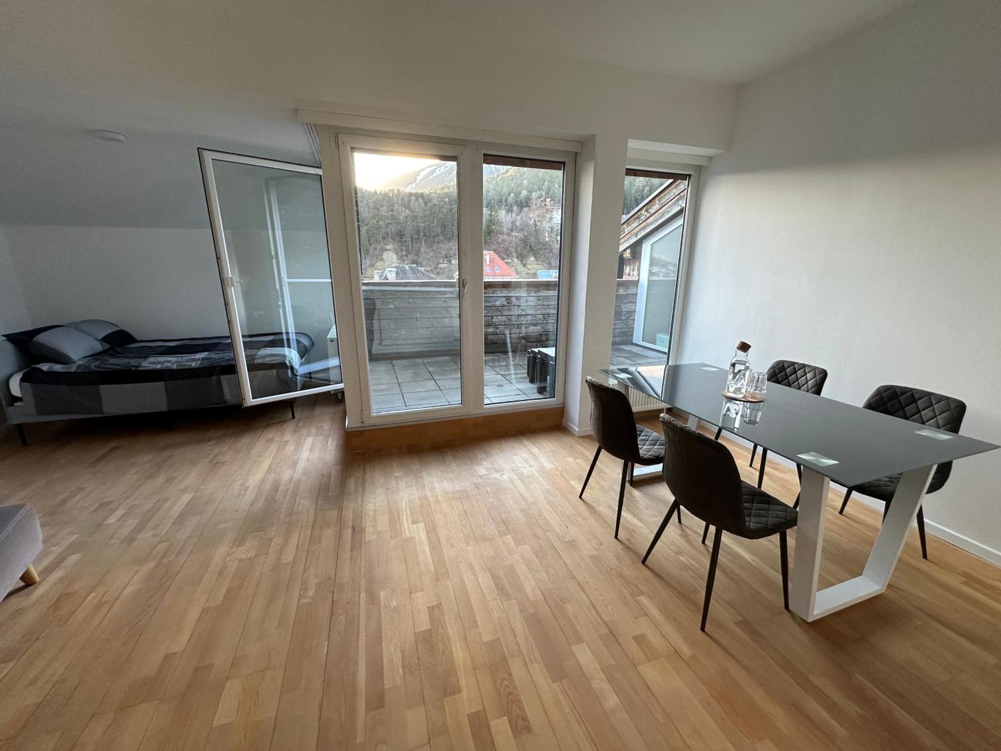 Geraeumiges Sonniges Apartment Mit Bergblick Imst Exterior foto